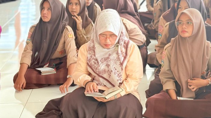 Wujudkan Generasi Qur'ani MTsN 1 Tebo Gelar Pembacaan Yasin  Pada Jum'at Berkah