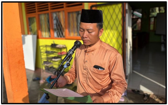 Penuh Kekhusyukan, Sodri, S.Hum. Pimpin Doa HUT Provinsi Jambi di MTsN 1 Tebo Penuh Kekhusyukan, Sodri, S.Hum. Pimpin Doa HUT Provinsi Jambi di MTsN 1 Tebo