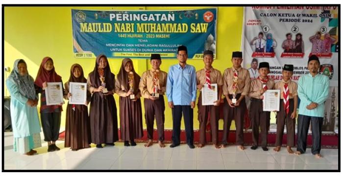 SISWA MTs N 1 TEBO RAIH JUARA II LOMBA LAGU DAERAH TEBO
