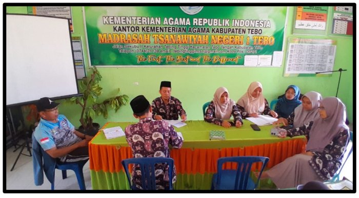 Rapat Intensif Panitia Persiapan Ujian Sumatif Ganjil MTsN 1 Tebo Digelar
