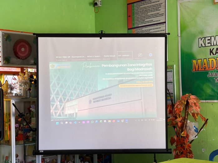 MTsN 1 Tebo Ikuti Pembinaan ZI dari Inspektur I Itjen Kemenag RI, Ahmadun 