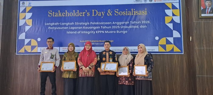 MTsN 1 Tebo Terima Penghargaan Pengelolaan Keuangan dari KPPN