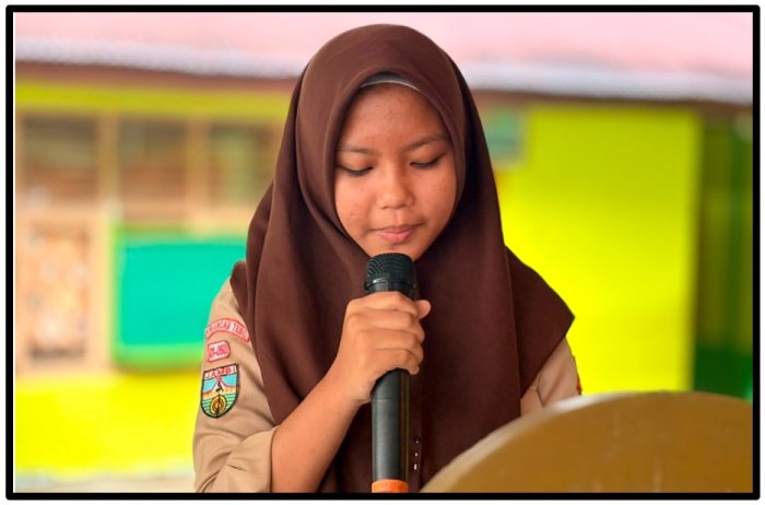 Tampil Penuh Percaya Diri, Penampilan Pidato Bahasa Inggris Siswa MTsN 1 Tebo Memukau Audien Tampil Penuh Percaya Diri, Penampilan Pidato Bahasa Inggris Siswa MTsN 1 Tebo Memukau Audien