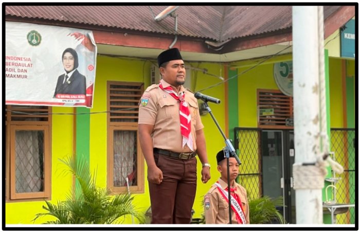 Pembelajaran Tatap Muka Kembali Dibuka Usai Asap Mereda, MTsN 1 Tebo Gelar Upacara Bendera di Lapangan Hijau Pembelajaran Tatap Muka Kembali Dibuka Usai Asap Mereda, MTsN 1 Tebo Gelar Upacara Bendera di Lapangan Hijau