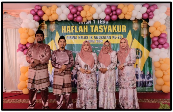 Sinergi Tanpa Batas: Kompaknya Jajaran Wakil Kepala Bersama Kepala MTsN 1 Tebo, Hj. Elya Pitri Sinergi Tanpa Batas: Kompaknya Jajaran Wakil Kepala Bersama Kepala MTsN 1 Tebo, Hj. Elya Pitri