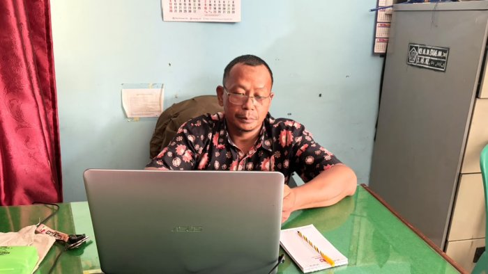 Bendahara MTsN 1 dan MAN 2 Tebo Bahas SIMAS PATEN Daring
