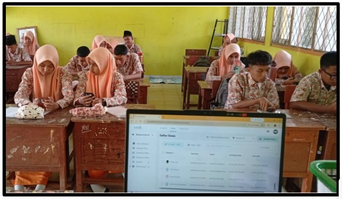 Tingkatkan Efektivitas Belajar, Guru Bahasa Arab MTsN 1 Tebo Firdaus Manfaatkan Platform Alef Education di Kelas IX