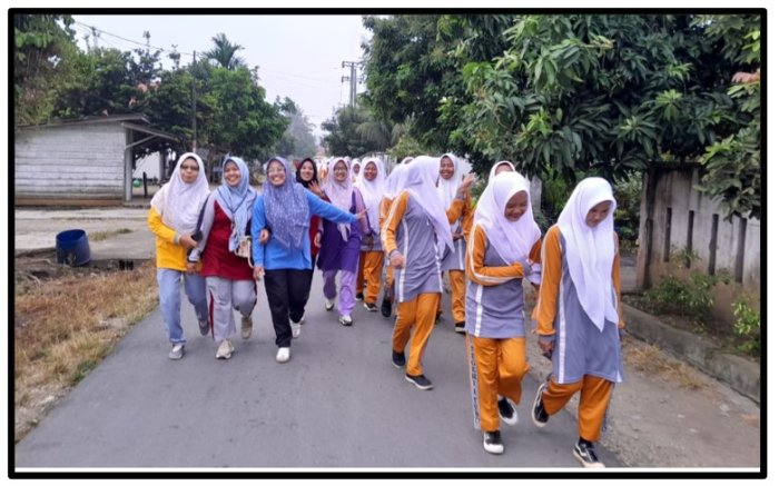 Berjalan Santai Mempererat Silaturahmi Keluarga Besar MTsN 1 Tebo Berjalan Santai Mempererat Silaturahmi Keluarga Besar MTsN 1 Tebo