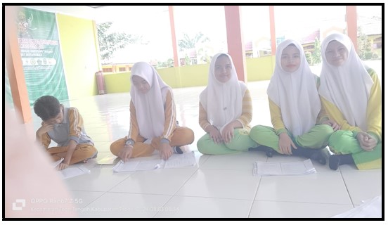 BERSIAP LOMBA CCA, MTs N 1 TEBO BIMBING SISWA SECARA INTENSIF