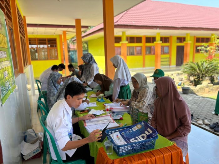 Pendaftaran Siswa Baru di MTsN 1 Tebo Disambut Antusias