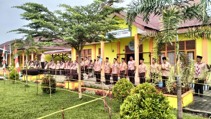 GEBYAR PRAMUKA PENGGALANG MTs N 1 TEBO