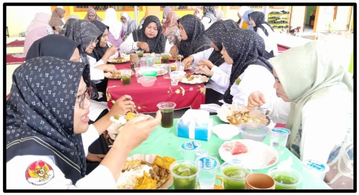 Eratkan Silaturahmi: Kebersamaan Guru MTsN 1 Tebo Usai Pembinaan Kemenag