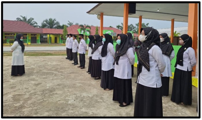 Pembelajaran Beralih Daring Akibat Kabut Asap, Kepala MTsN 1 Tebo Pimpin Apel Pendidik dan Tenaga Kependidikan