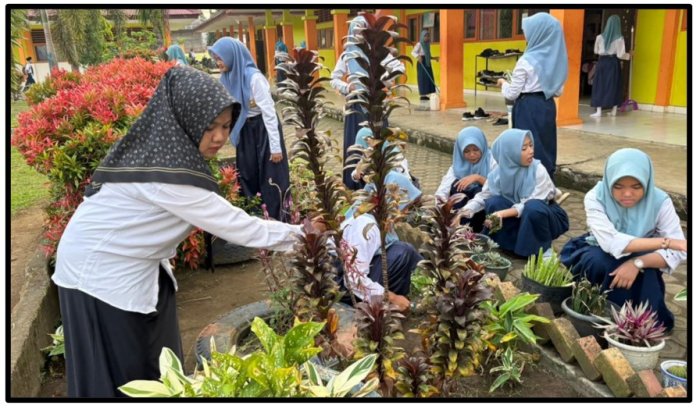 Ciptakan Lingkungan Asri, Siswa MTsN 1 Tebo Rutin Gelar Aksi Bersih Sebelum Salat Dhuha Ciptakan Lingkungan Asri, Siswa MTsN 1 Tebo Rutin Gelar Aksi Bersih Sebelum Salat Dhuha