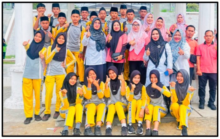 Semarakkan Hari Anak Nasional ke-42, Siswa MTsN 1 Tebo Antusias Ikuti Lomba Permainan Tradisional