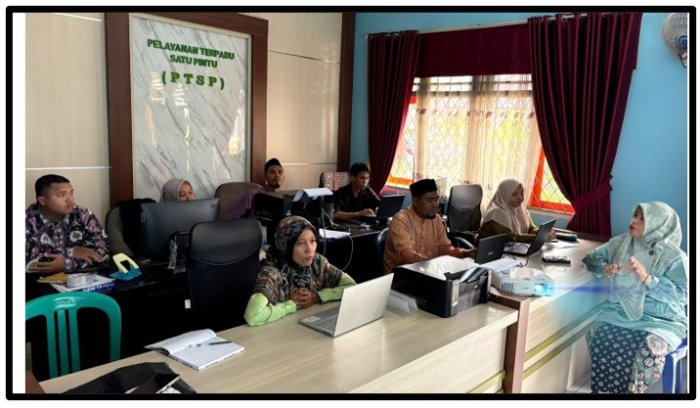 Perkuat Sinergi dan Branding Madrasah, Tim Humas MTsN 1 Tebo Gelar Rapat Pemantapan