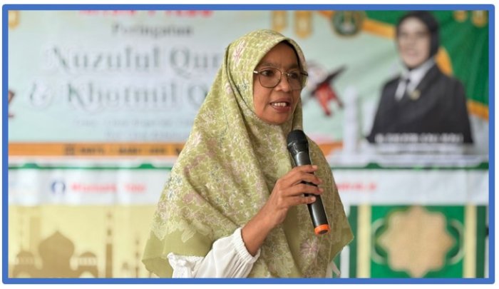 Guru Quran Hadist MTsN 1 Tebo Bimbing Hafalan Quran