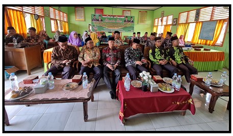 KAKAN KEMENAG KABUPATEN TEBO IKUTI PEMBUKAAN KSM PROVINSI VIA ZOOM MEETING KAKAN KEMENAG KABUPATEN TEBO IKUTI PEMBUKAAN KSM PROVINSI VIA ZOOM MEETING