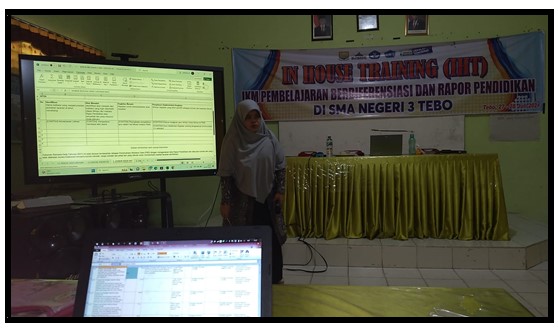 GURU MTs N 1 TEBO IKUTI PELATIHAN IN HOUSE TRAINING KURIKULUM MERDEKA