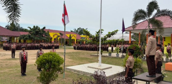 Kepala MTsN 1 Tebo Buka Perkemahan Tapah Malenggang, Pesan Pentingkan Penghayatan Dasa Darma Pramuka