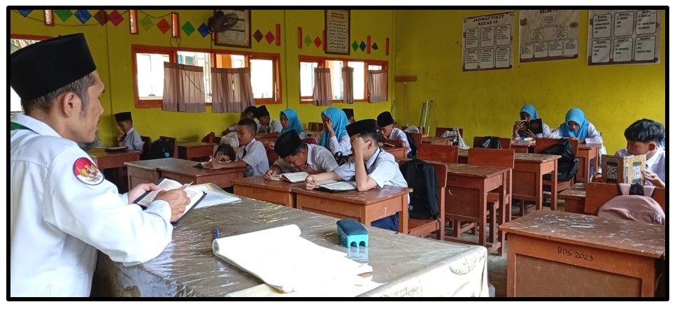 MTSN 1 TEBO INTENSIFKAN PEMBINAAN TAHSIN QUR'AN