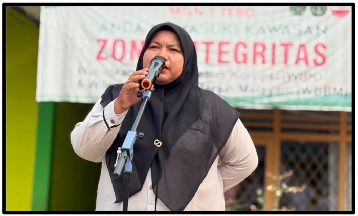Upacara Bendera di MTsN 1 Tebo Tekankan Peran Ekstrakurikuler Upacara Bendera di MTsN 1 Tebo Tekankan Peran Ekstrakurikuler
