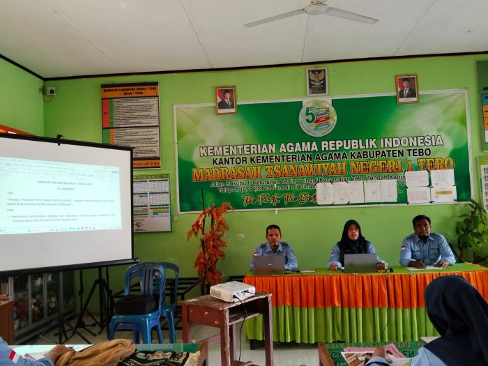 Matangkan Program Pembelajaran, Majelis Guru dan Karyawan MTsN 1 Tebo Gelar Rapat Kokurikuler