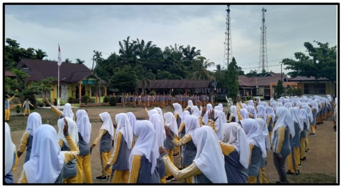 MTsN 1 Tebo Tanamkan Disiplin Pagi Melalui Senam Ceria Wajib