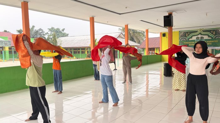 MTsN 1 Tebo Intensifkan Latihan Tari untuk Lomba Kompasma