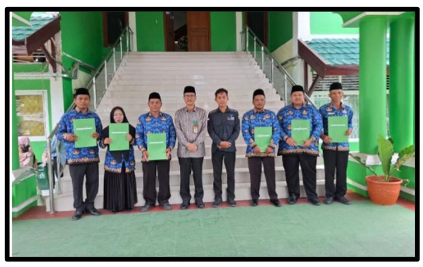 Tiga Staf Tata Usaha MTsN 1 Tebo Terima SK Paruh Waktu di Kanwil Provinsi Jambi
