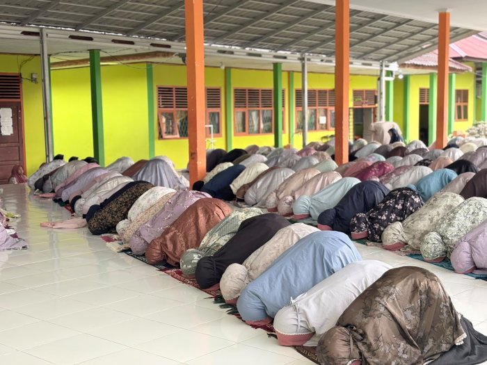 MTsN 1 Tebo Laksanakan Program RINDU untuk Pembinaan Karakter MTsN 1 Tebo Laksanakan Program RINDU untuk Pembinaan Karakter