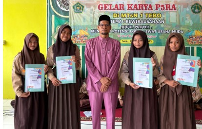 SISWA MTsN 1 TEBO IKUTI JOTA-JOTI 2025
