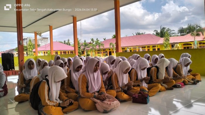 MTsN 1 Tebo Gelar Doa bersama Jelang Tes Kemampuan Akademik 2026