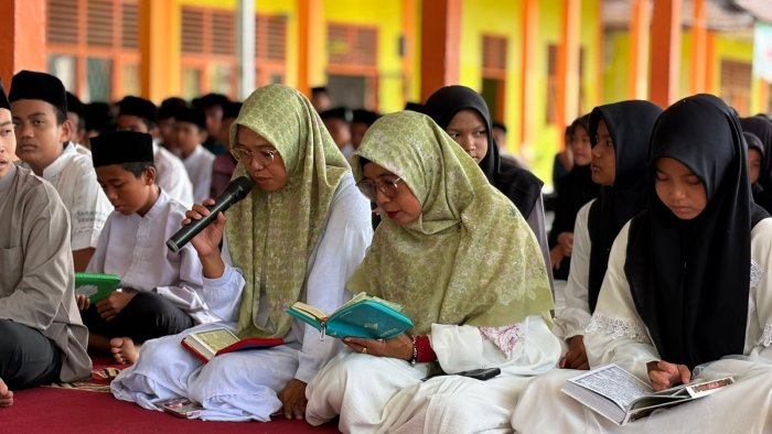 MTsN 1 Tebo Peringati Nuzulul Quran dan Khotmil Quran MTsN 1 Tebo Peringati Nuzulul Quran dan Khotmil Quran