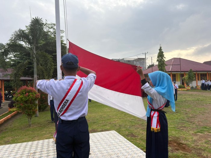 MTsN 1 Tebo Gelar Upacara Perdana Usai Libur Idulfitri