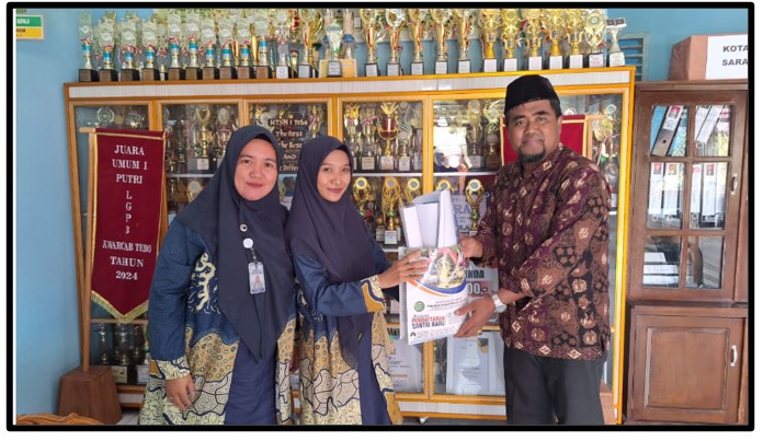 Pererat Silaturahmi, MTsN 1 Tebo Sambut Tim Sosialisasi Ponpes Al Inayah Rimbo Bujang Pererat Silaturahmi, MTsN 1 Tebo Sambut Tim Sosialisasi Ponpes Al Inayah Rimbo Bujang