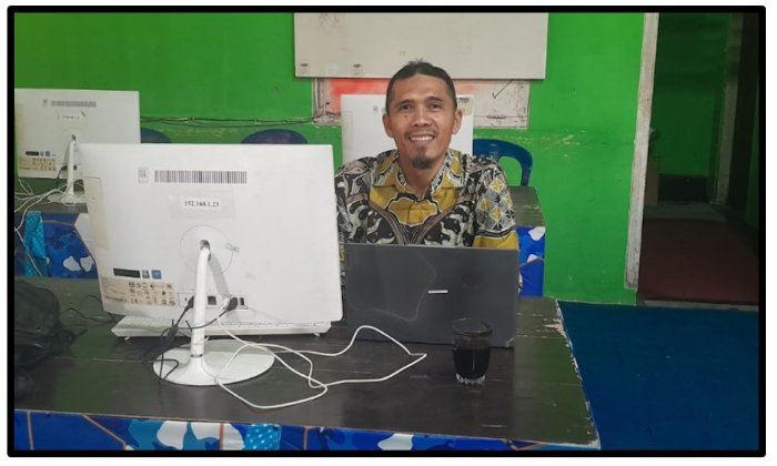Jaga Integritas dan Sinergi, Panitia Ujian MTsN 1 Tebo Tampil Kompak di Bawah Komando Waka Kurikulum Jaga Integritas dan Sinergi, Panitia Ujian MTsN 1 Tebo Tampil Kompak di Bawah Komando Waka Kurikulum