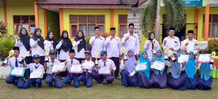 SELAMAT DAN SUKSES ATAS PRESTASI SISWA MTsN 1 TEBO PADA FESTIVAL ANAK SHOLEH (FASI) TINGKAT KABUPATEN TEBO