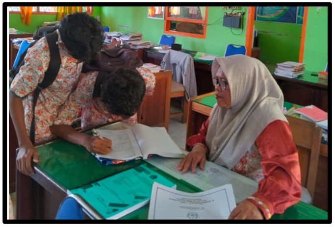 Pendekatan Humanis Waka Kesiswaan MTsN 1 Tebo: Dra. Hj. Rahayu Winastuti Sukses Bimbing Siswa Hadapi Masalah