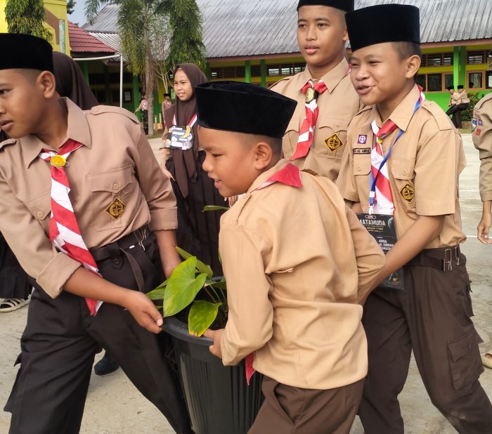 MTsN 1 Tebo Kenalkan Ekoteologi kepada Siswa Baru